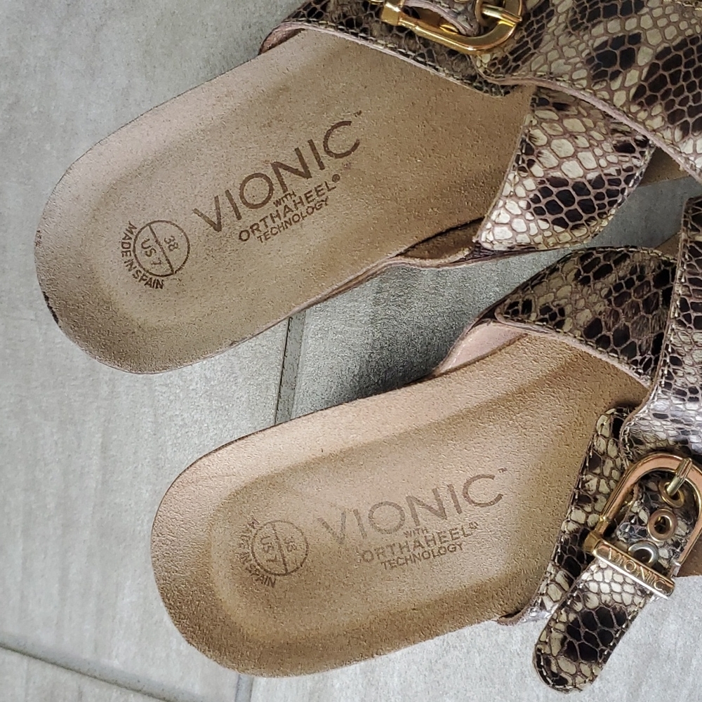 Vionic With Orthaheel Technology - image 2